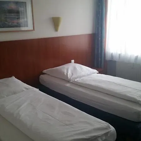 Hotel Zentrum 2*